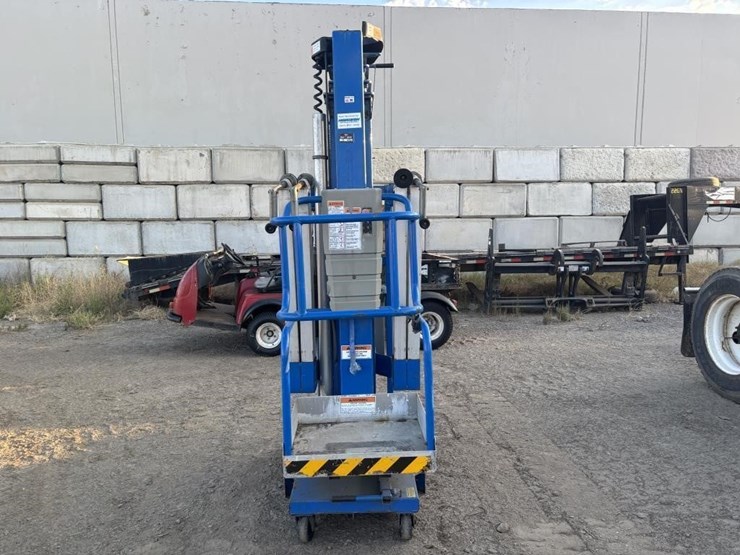 upright-068002-101-man-lift-image-5