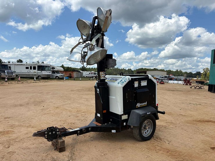 2019-allmand-bros-night-lite-v-series-image-1