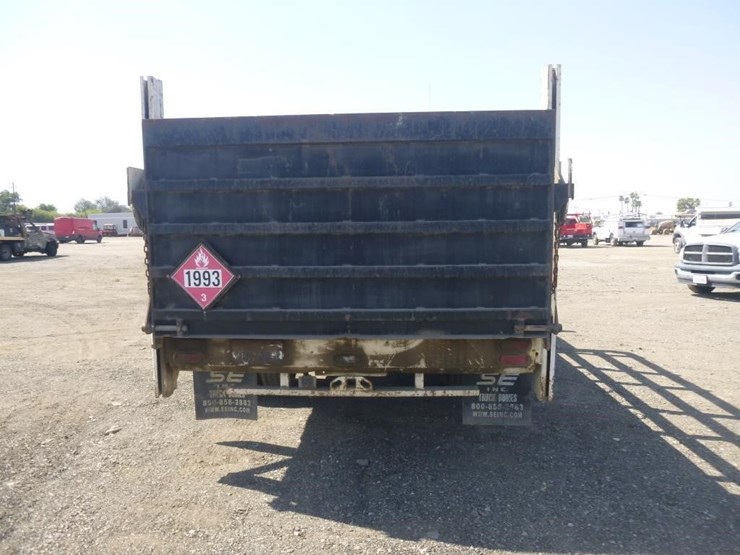 2012-ford-f550-image-17