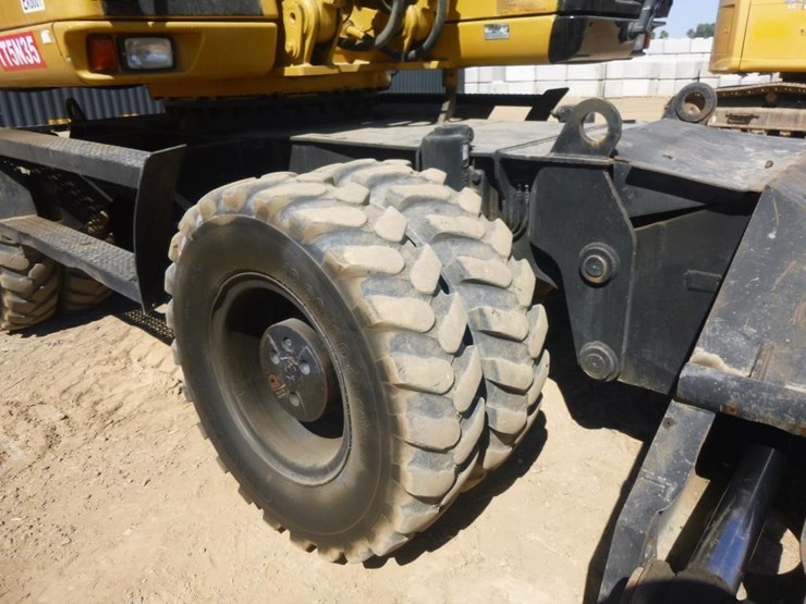 2005-caterpillar-m318c-image-32