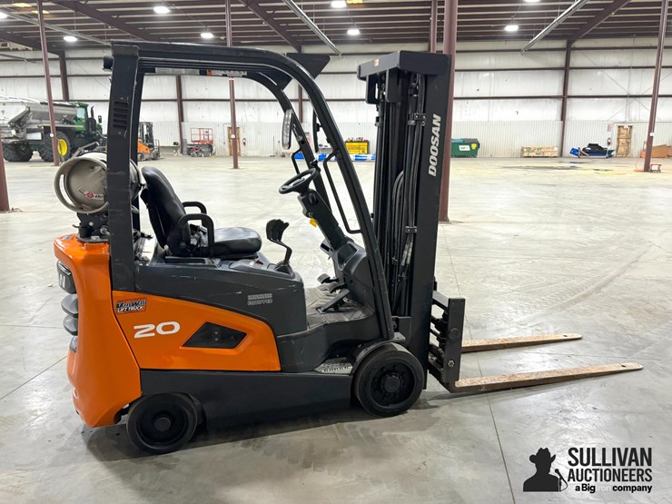 2019-doosan-gc20sc-9lp-forklift-image-4