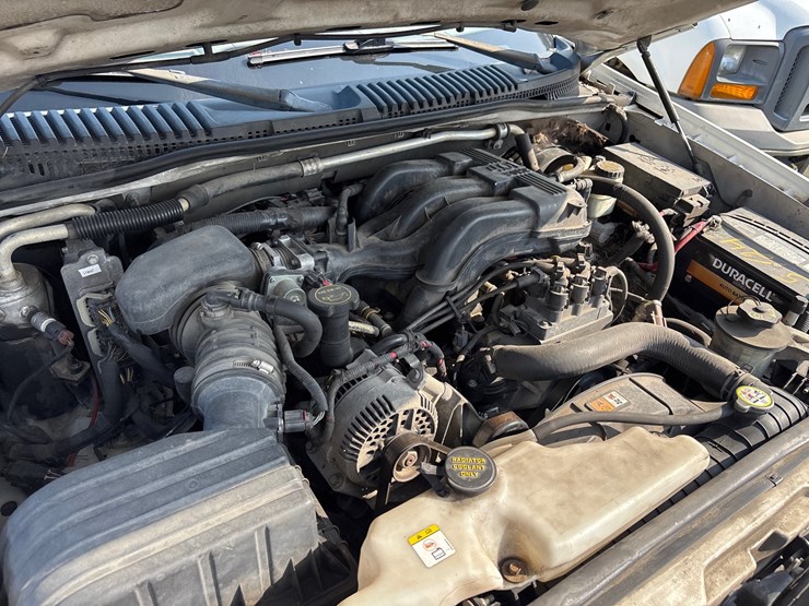 2006-ford-explorer-image-16