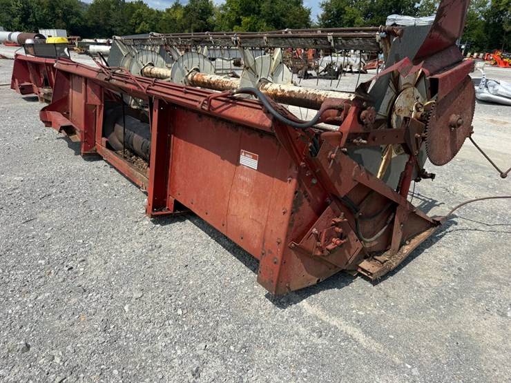 case-ih-810-image-6