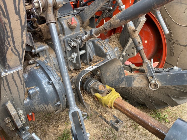 2019-kubota-l4701d-image-23