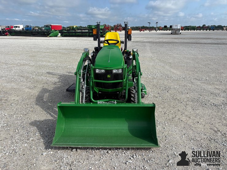 2020-john-deere-1025r-image-2