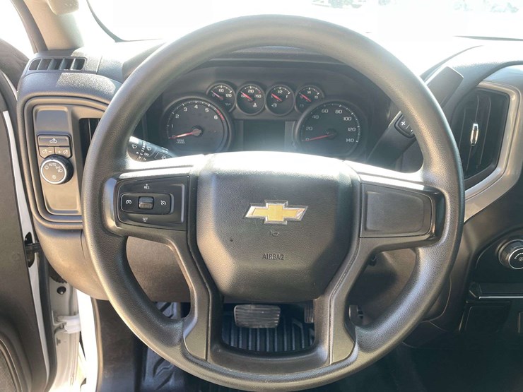 2019-chevrolet-silverado-1500-image-12