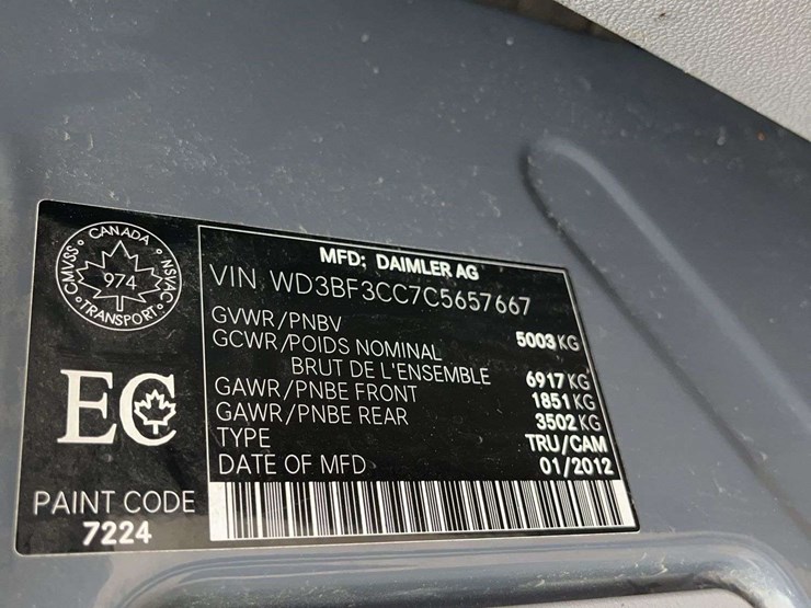 2012-mercedes-benz-sprinter-3500-image-26