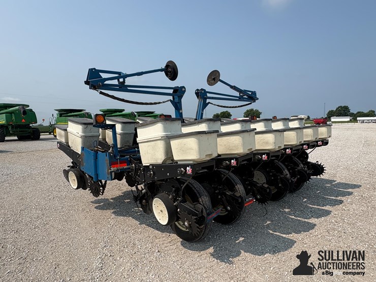 kinze-3200-image-7