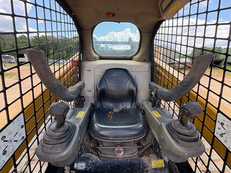 2019-caterpillar-299d2-image-8