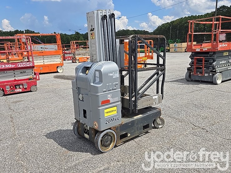 2017-jlg-20mvl-image-5