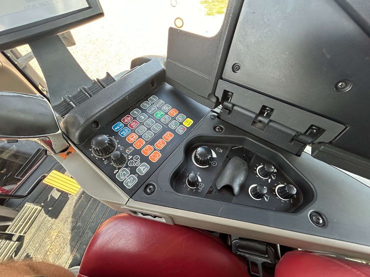 2012-case-ih-magnum-340-image-58
