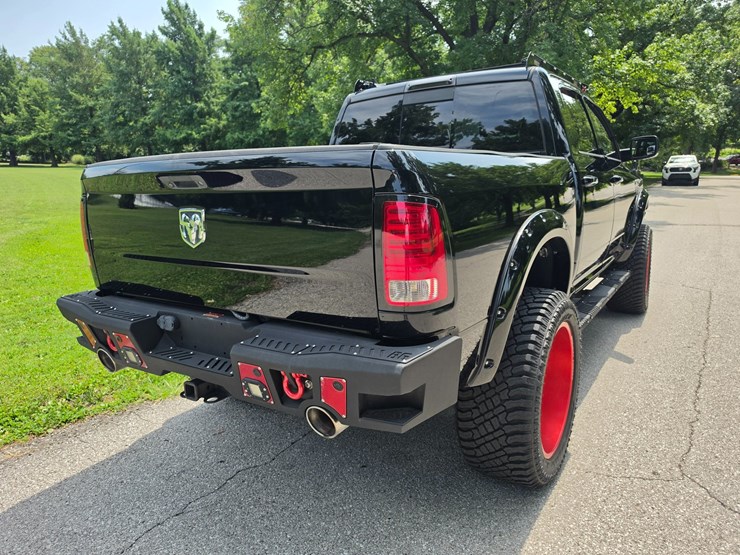 2014-dodge-1500-image-6