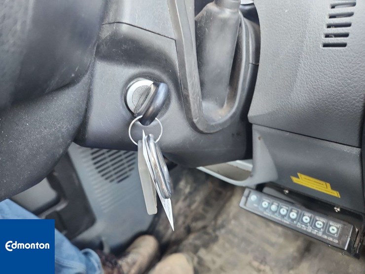 2012-ford-f350-image-25