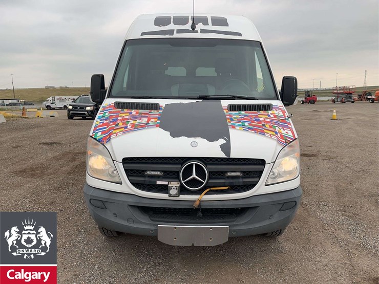 2012-mercedes-benz-sprinter-3500-image-9