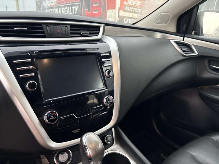 2017-nissan-murano-sl-image-16