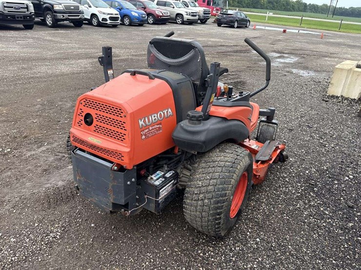 kubota-zd326-image-3
