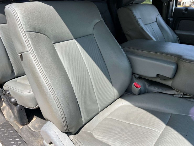 2011-ford-f150-image-45