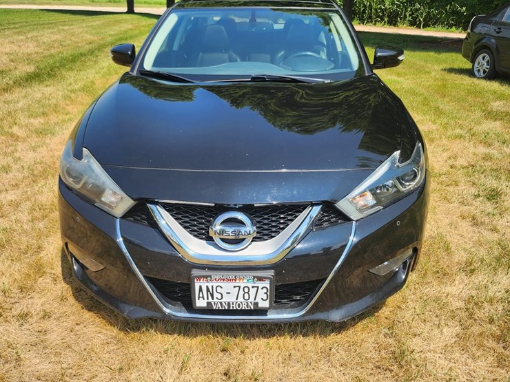 #2809-•-2016-nissan-maxima-sl-(has-wi-title)-image-2
