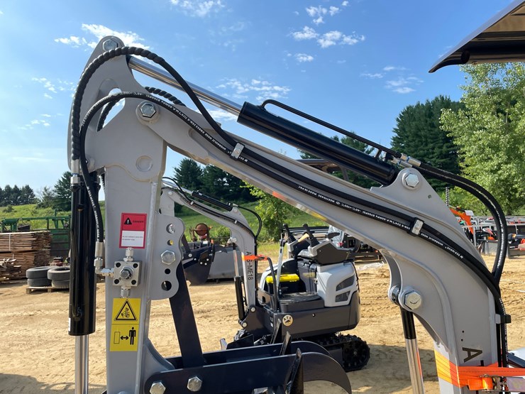 #422-•-ats-power-me18-mini-excavator-image-14