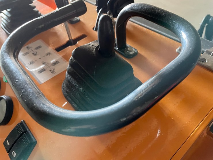 #9735-•-land-honor-mini-skid-steer-loader-image-23