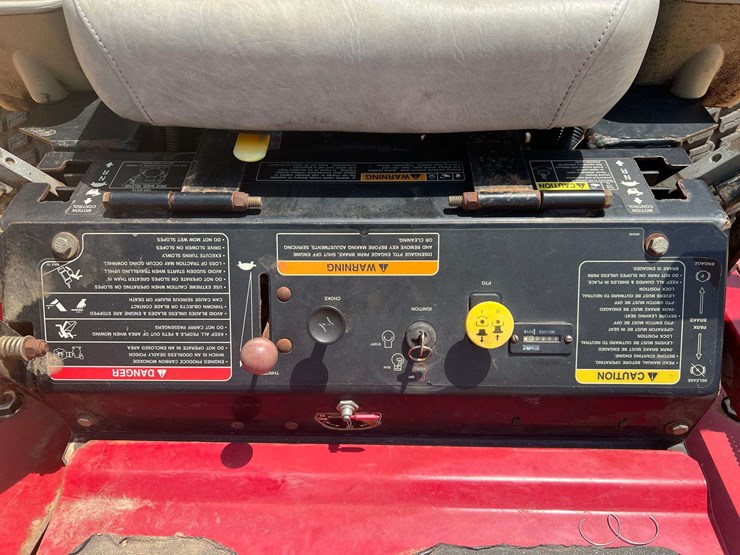 exmark-lazer-z-48”-zero-turn-mower-(1,120-hours)-image-13