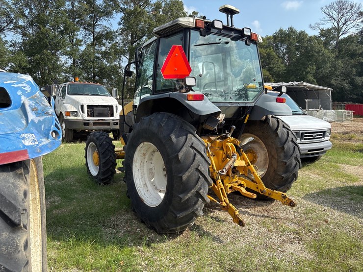 #106-•-2002-new-holland-tractor-image-4