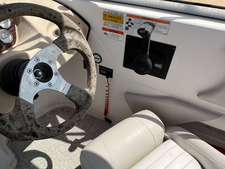 2007-glastron-gt-205-bowrider-boat-w/-volvo-penta-5.0l-v8-&-volvo-penta-sx-a-stern-drive-image-32