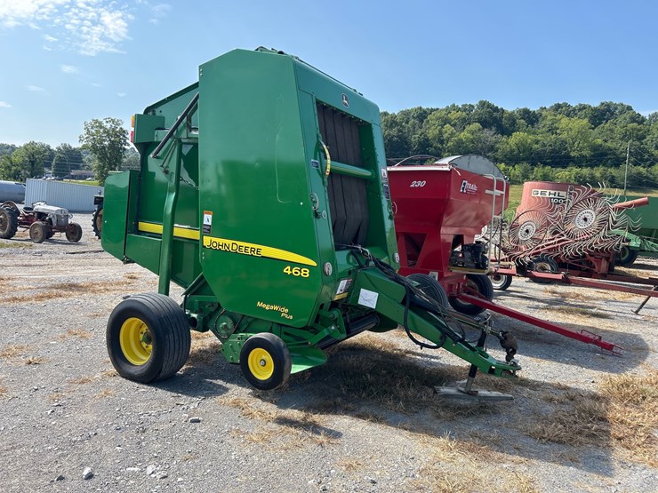 john-deere-468-image-1