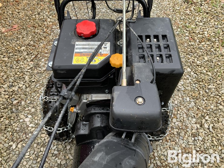 mtd-gold-28”-2-stage-snow-blower-image-14