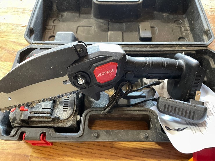 #10161-•-jeopace-lithium-electric-chainsaw-image-4