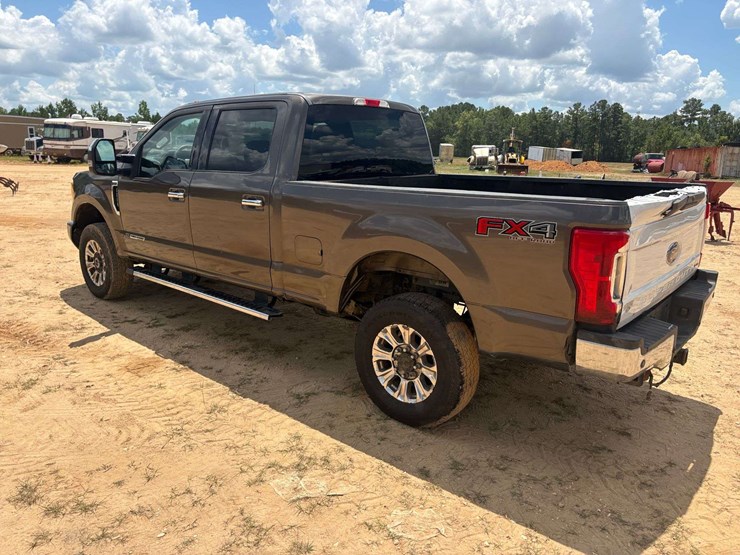 2017-ford-f250-image-2