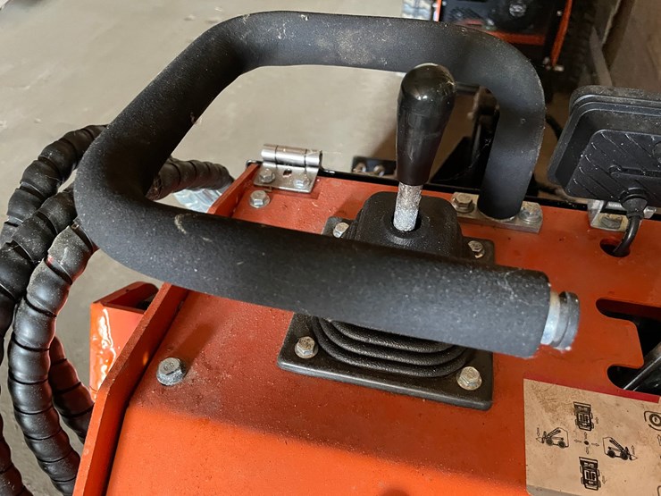 #9729-•-future-mini-skid-steer-loader-image-12