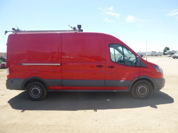 2018-ford-transit-image-13