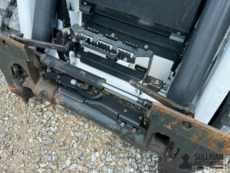 2023-bobcat-t86-image-14