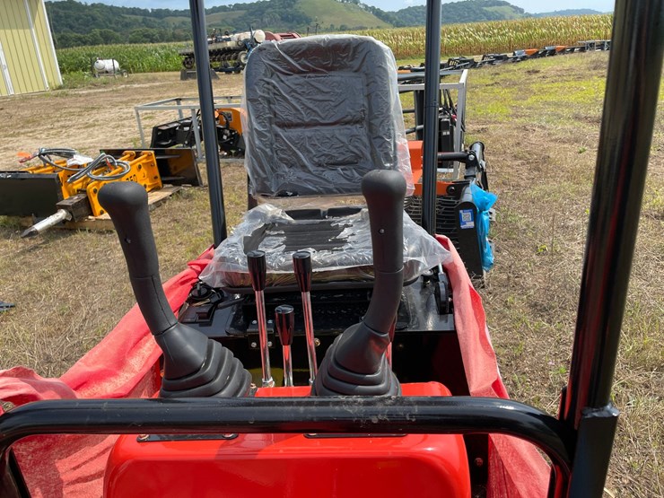 #9726-•-alistair-mini-excavator-me15-image-8