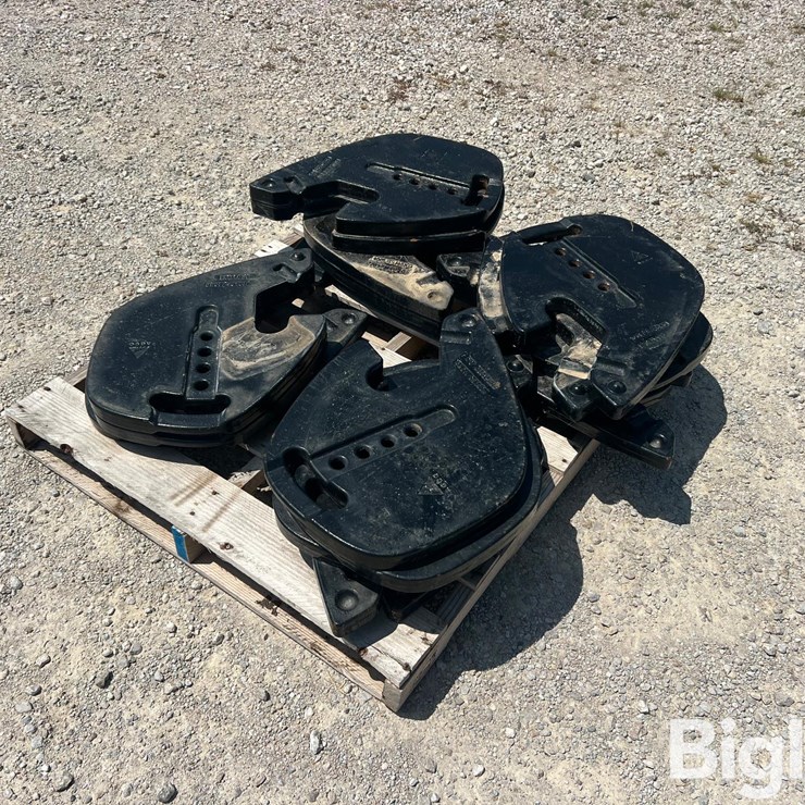 Challenger MT 765E Suitcase Weights