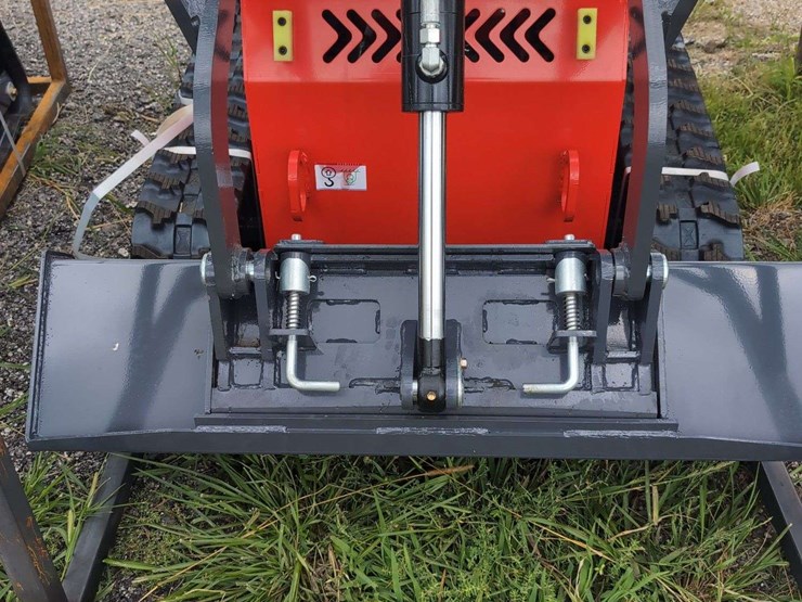 zjg-mini-skid-steer-loader-zj-380-(red)---15hp-image-3