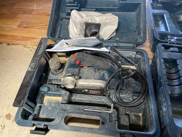 #10172-•-(2)-bosch-tool-boxes-with-power-tools-image-4