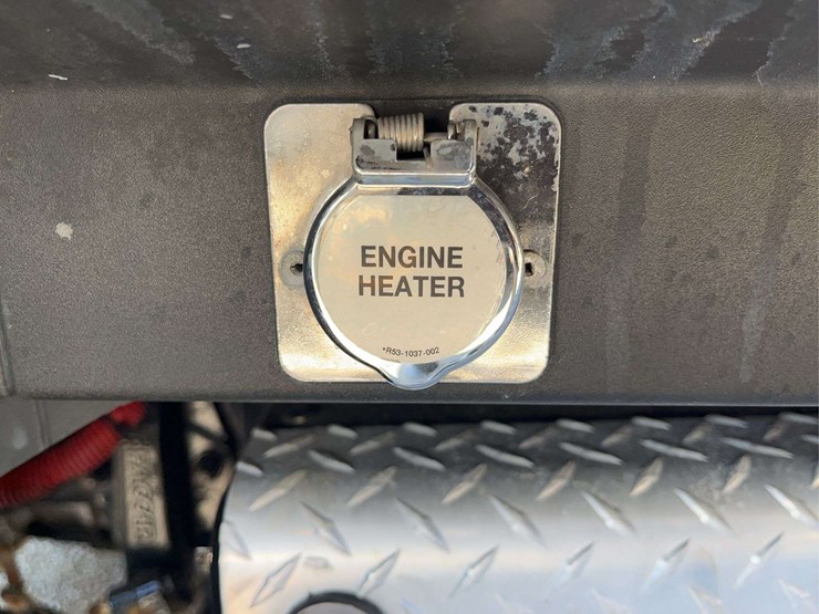 2022-kenworth-t680-image-15