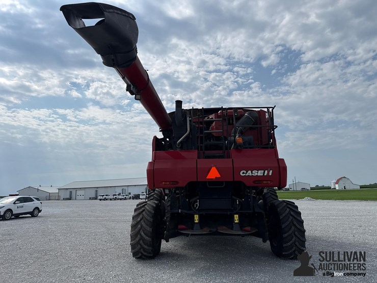 2016-case-ih-8240-image-6
