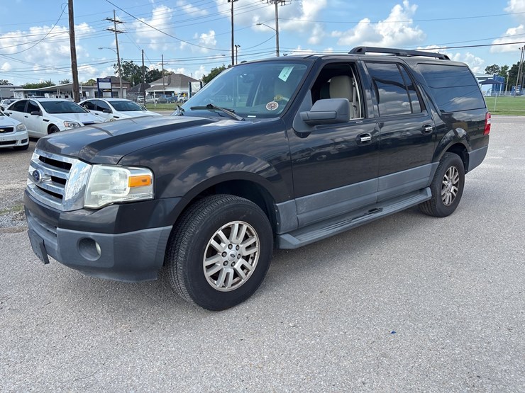 2013-ford-expedition-image-1