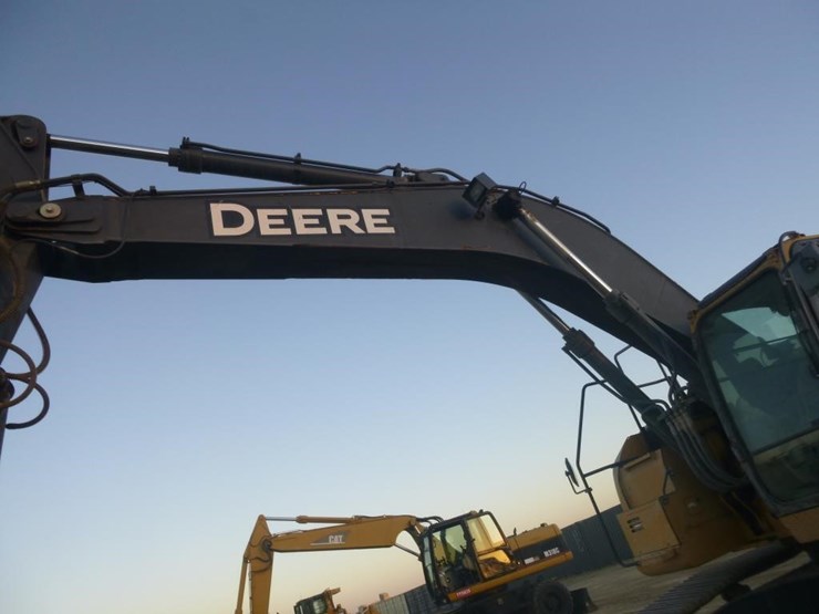 2019-deere-345g-lc-image-40