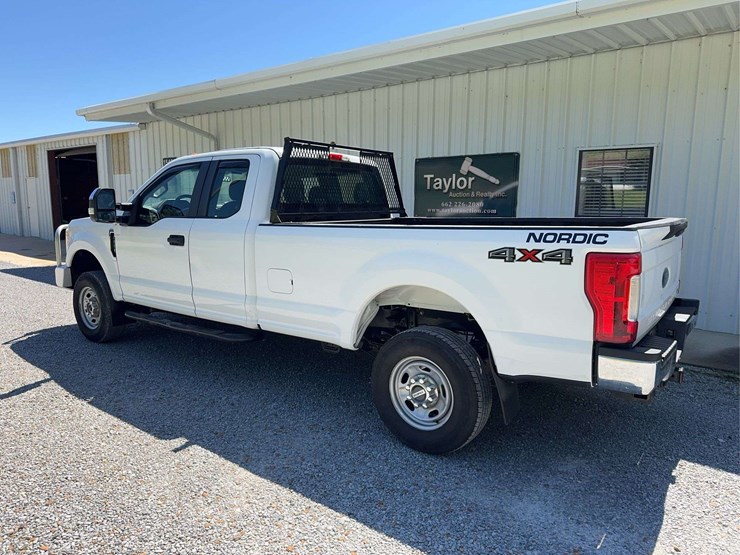 2017-ford-f250-image-3