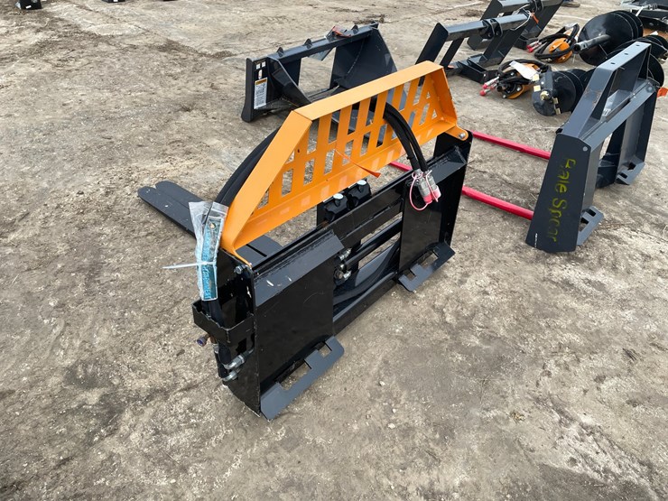 #9799-•-wolverine-hydraulic-pallet-fork-attachment-image-6