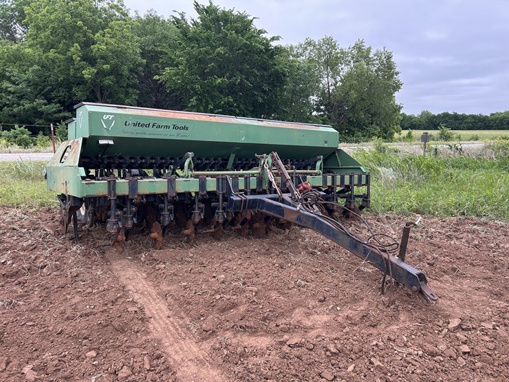united-farm-tools-5000-15ft-grain-drill-image-2