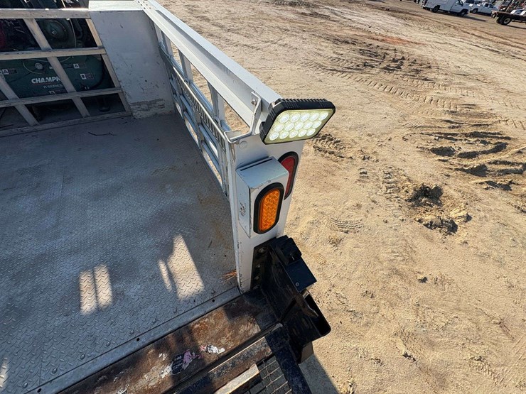 2021-chevrolet-silverado-3500-image-26