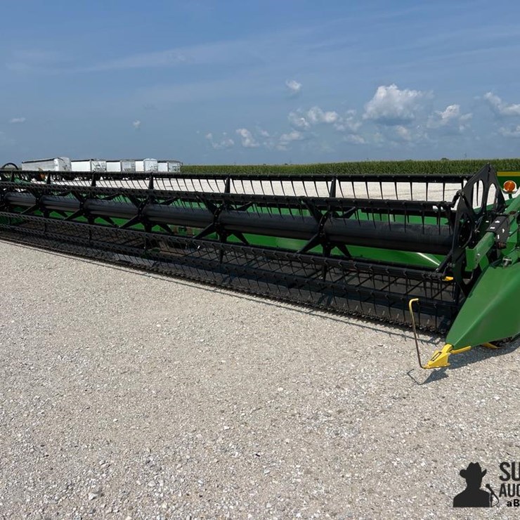 2013 JOHN DEERE 635