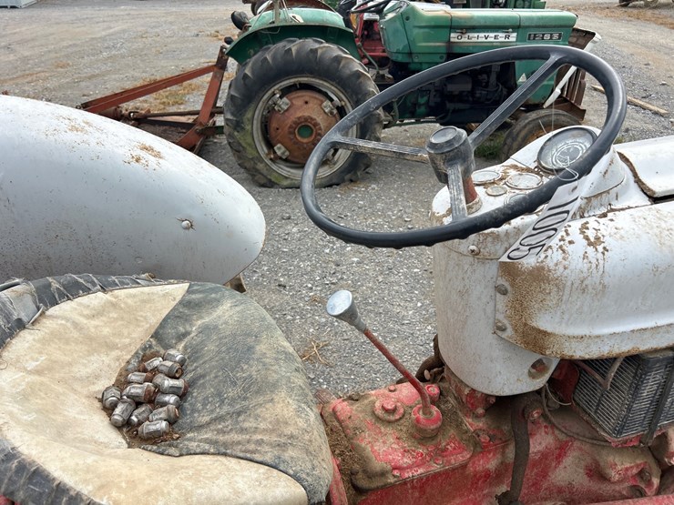 ford-600-image-8