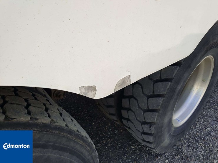 2016-freightliner-114sd-image-50