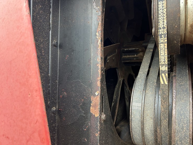 case-ih-t4586-image-10